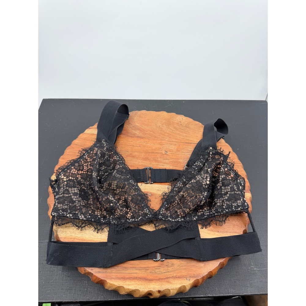 Victoria's Secret Very Sexy Bralette Women Medium Black Eyelash Lace Caged